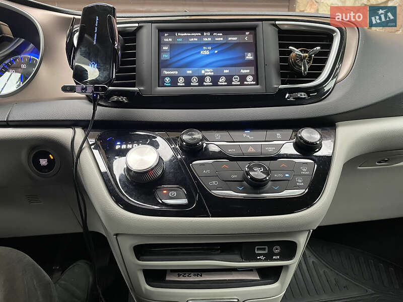 Мінівен Chrysler Pacifica 2017 в Львові фото 10 Мінівен Chrysler Pacifica 2017 в Львові