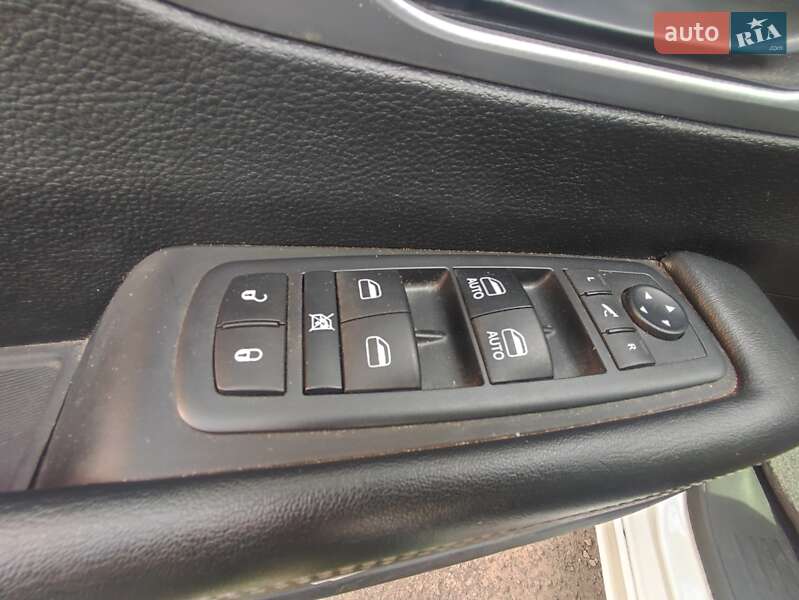 Listing photo 28