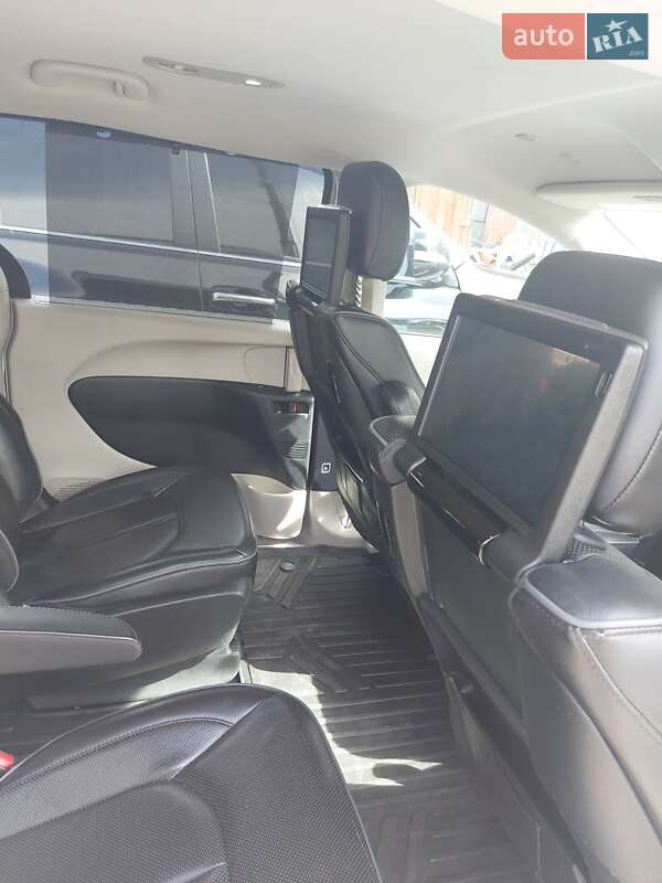 Минивэн Chrysler Pacifica 2020 в Одессе фото 18 Минивэн Chrysler Pacifica 2020 в Одессе