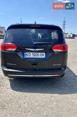 Минивэн Chrysler Pacifica 2020 в Ужгороде