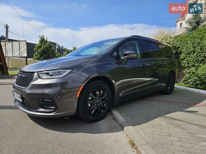 Минивэн Chrysler Pacifica 2021 в Киеве фото 4 Минивэн Chrysler Pacifica 2021 в Киеве