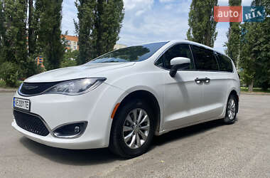 Универсал Chrysler Pacifica 2018 в 