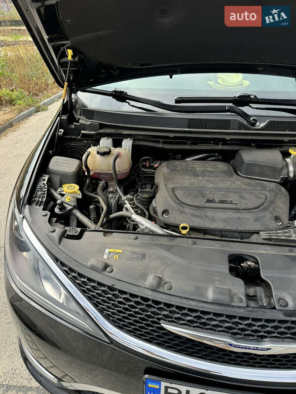 Минивэн Chrysler Pacifica 2019 в Ровно