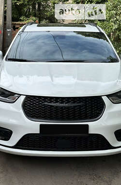 Минивэн Chrysler Pacifica 2021 в Виннице