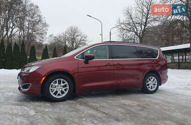 Мінівен Chrysler Pacifica 2020 в Києві