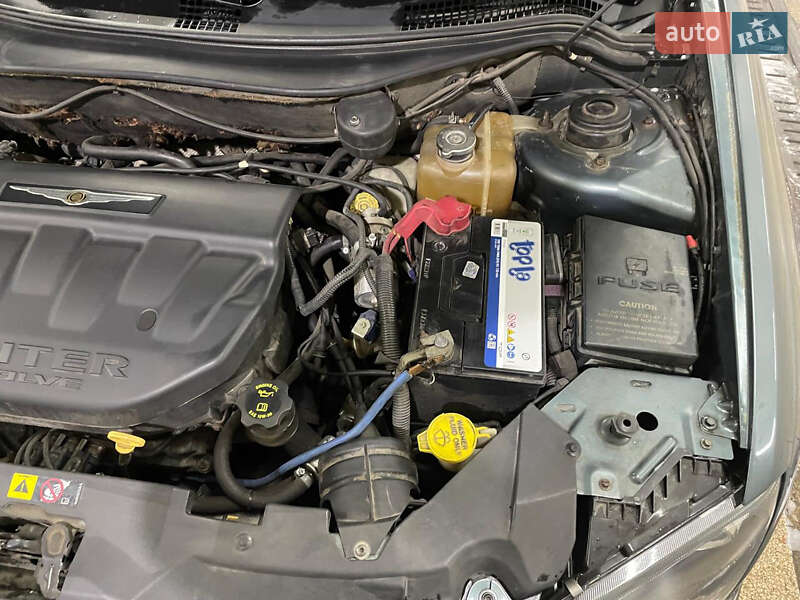 Минивэн Chrysler Pacifica 2004 в Днепре