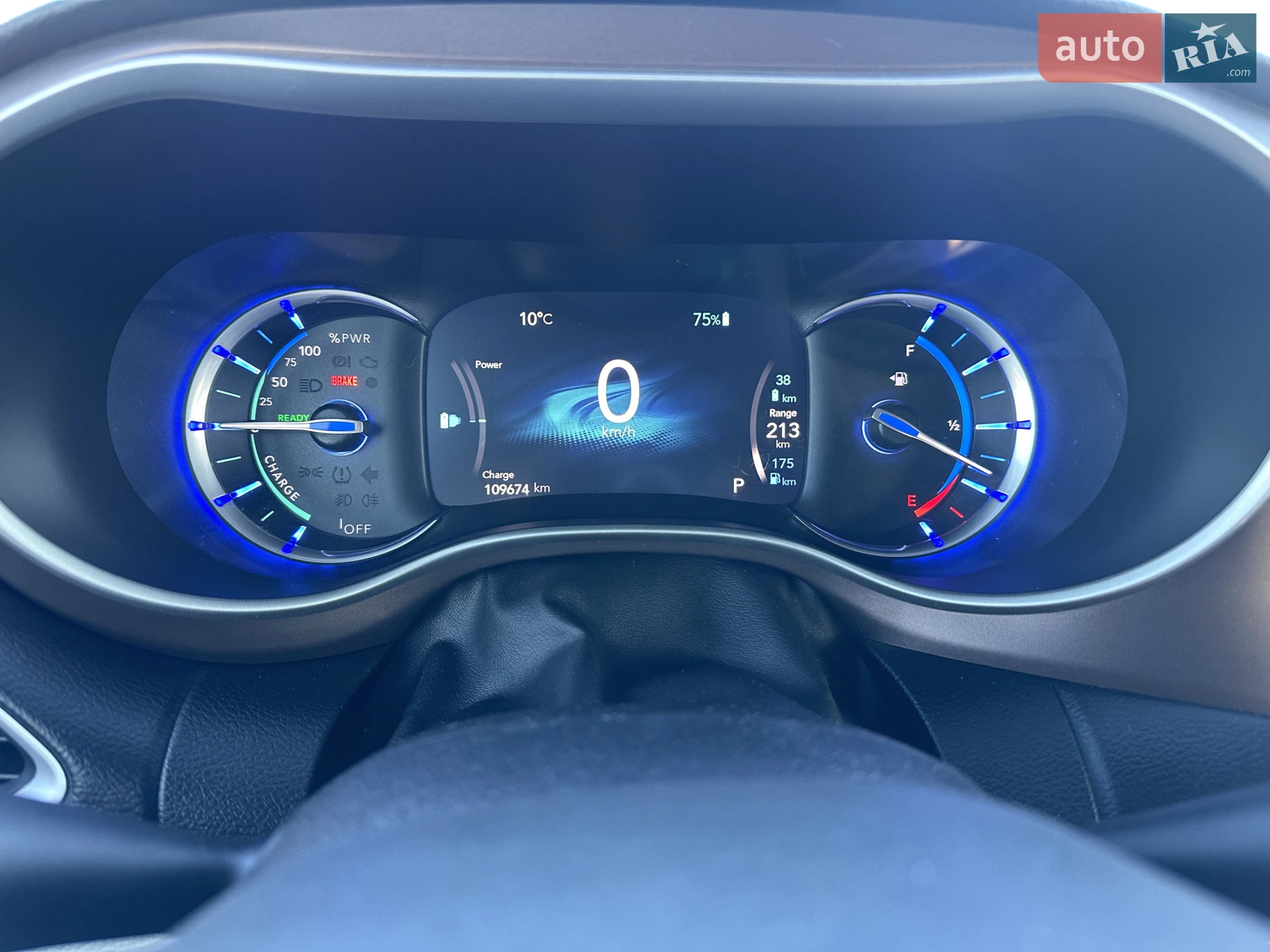2017 Chrysler Pacifica - мініатюра 11