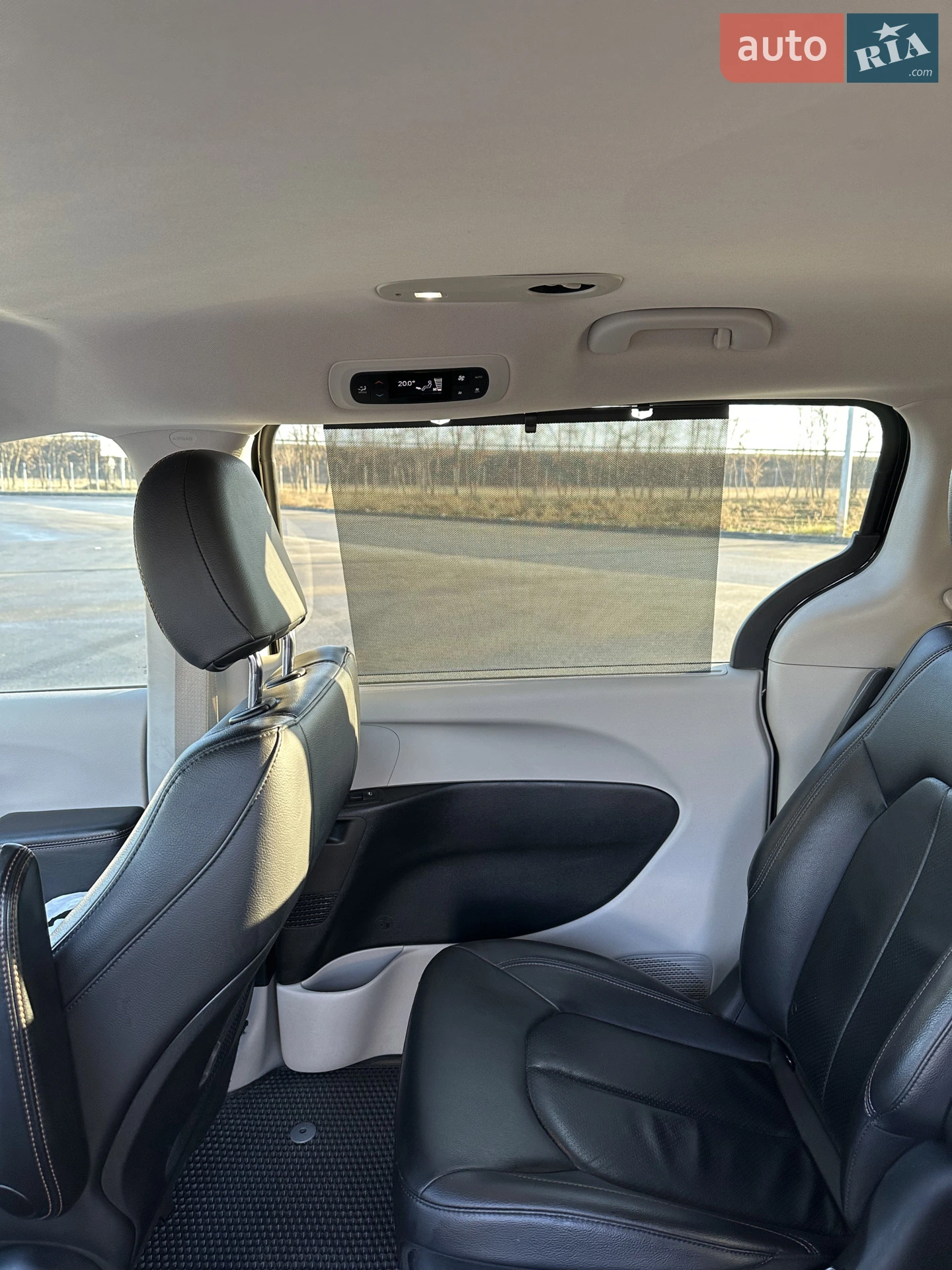 2017 Chrysler Pacifica - мініатюра 20