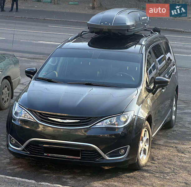 Chrysler Pacifica 2017