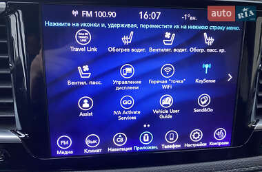 Минивэн Chrysler Pacifica 2020 в Ужгороде