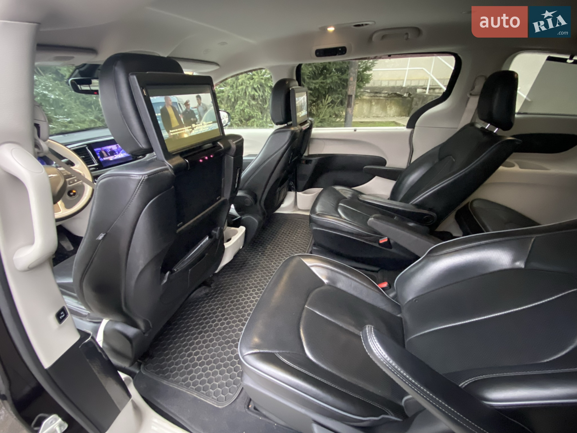 2020 Chrysler Pacifica - мініатюра 61