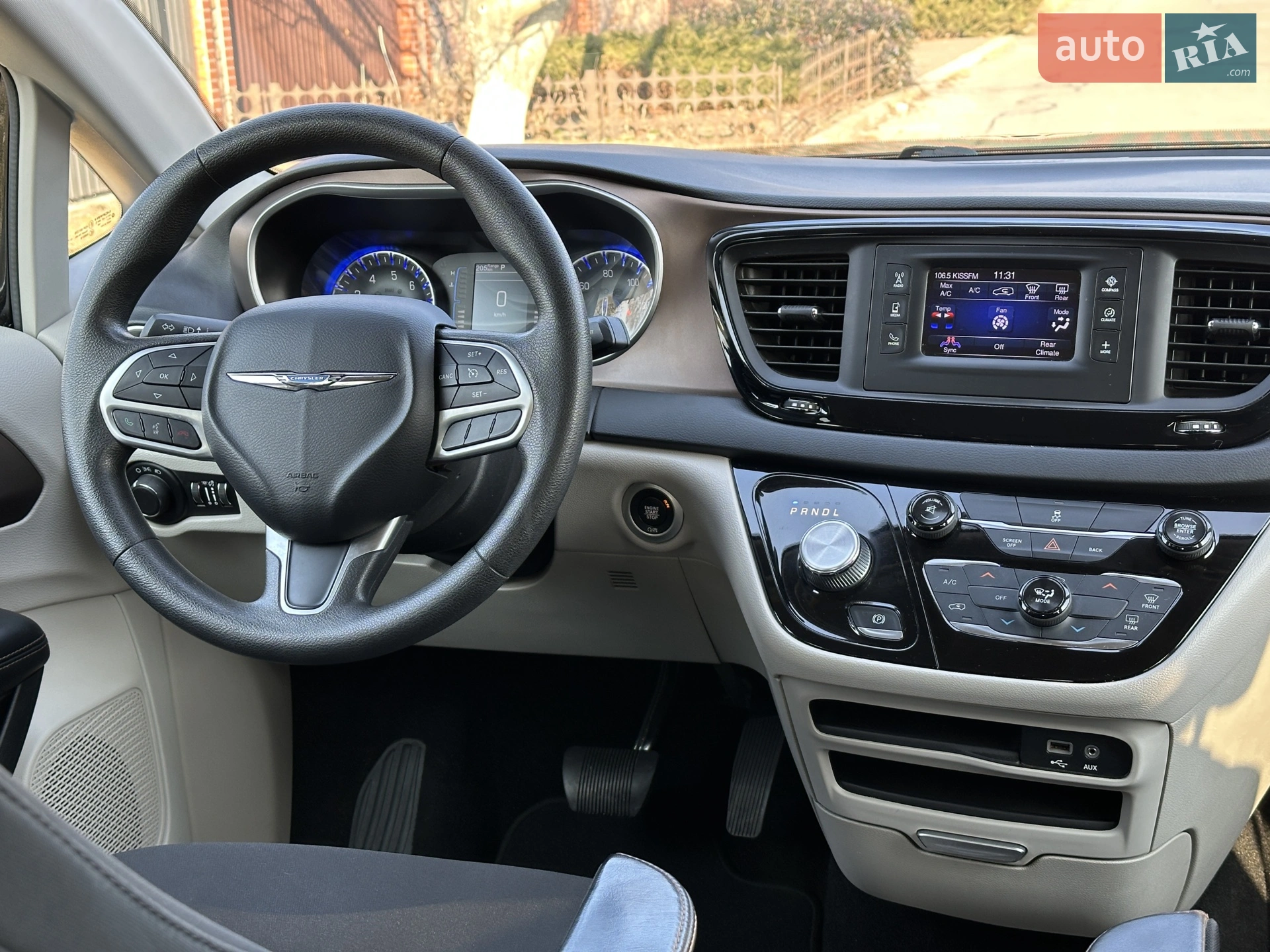 2016 Chrysler Pacifica - мініатюра 22
