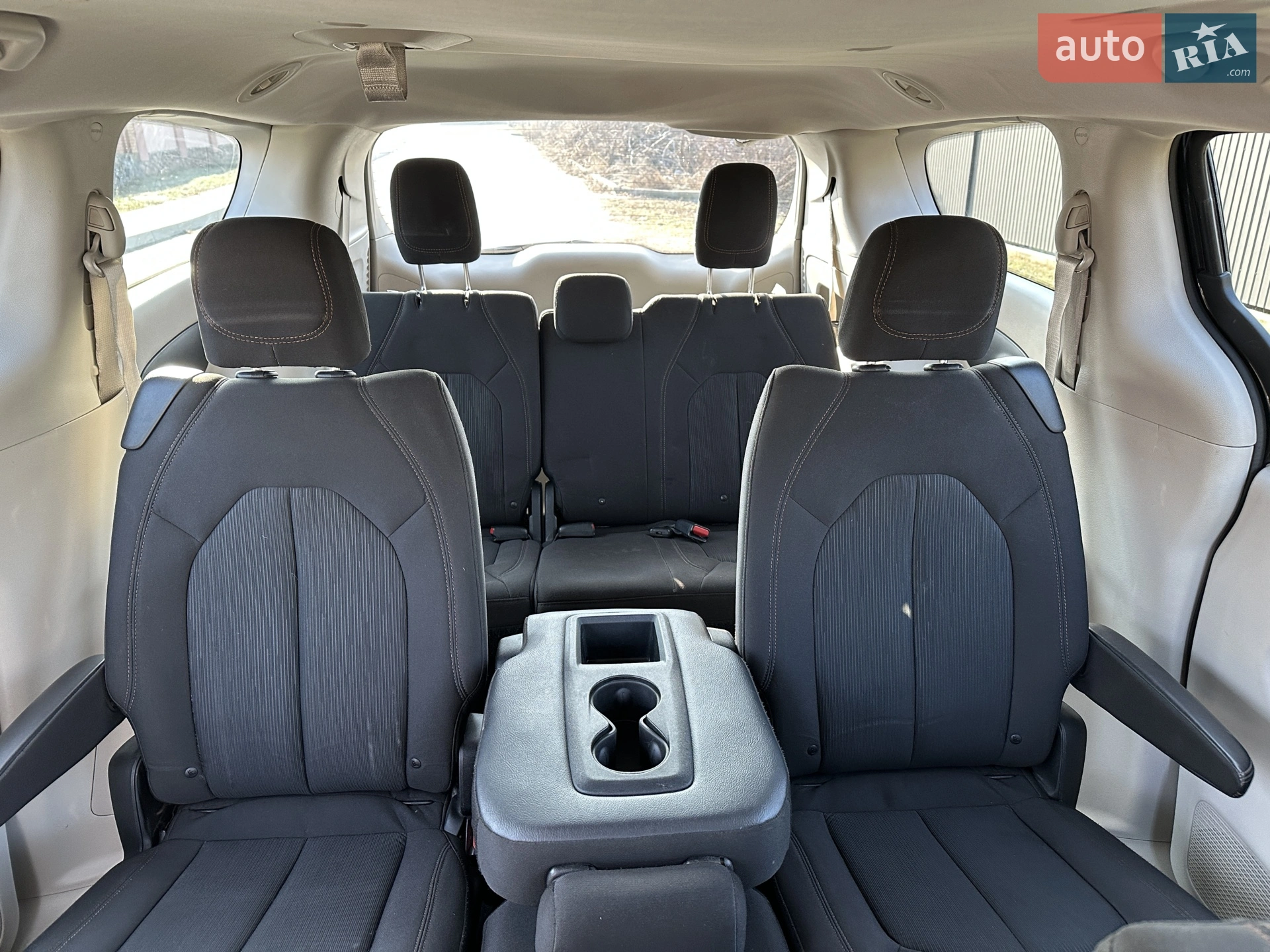 2016 Chrysler Pacifica - мініатюра 26