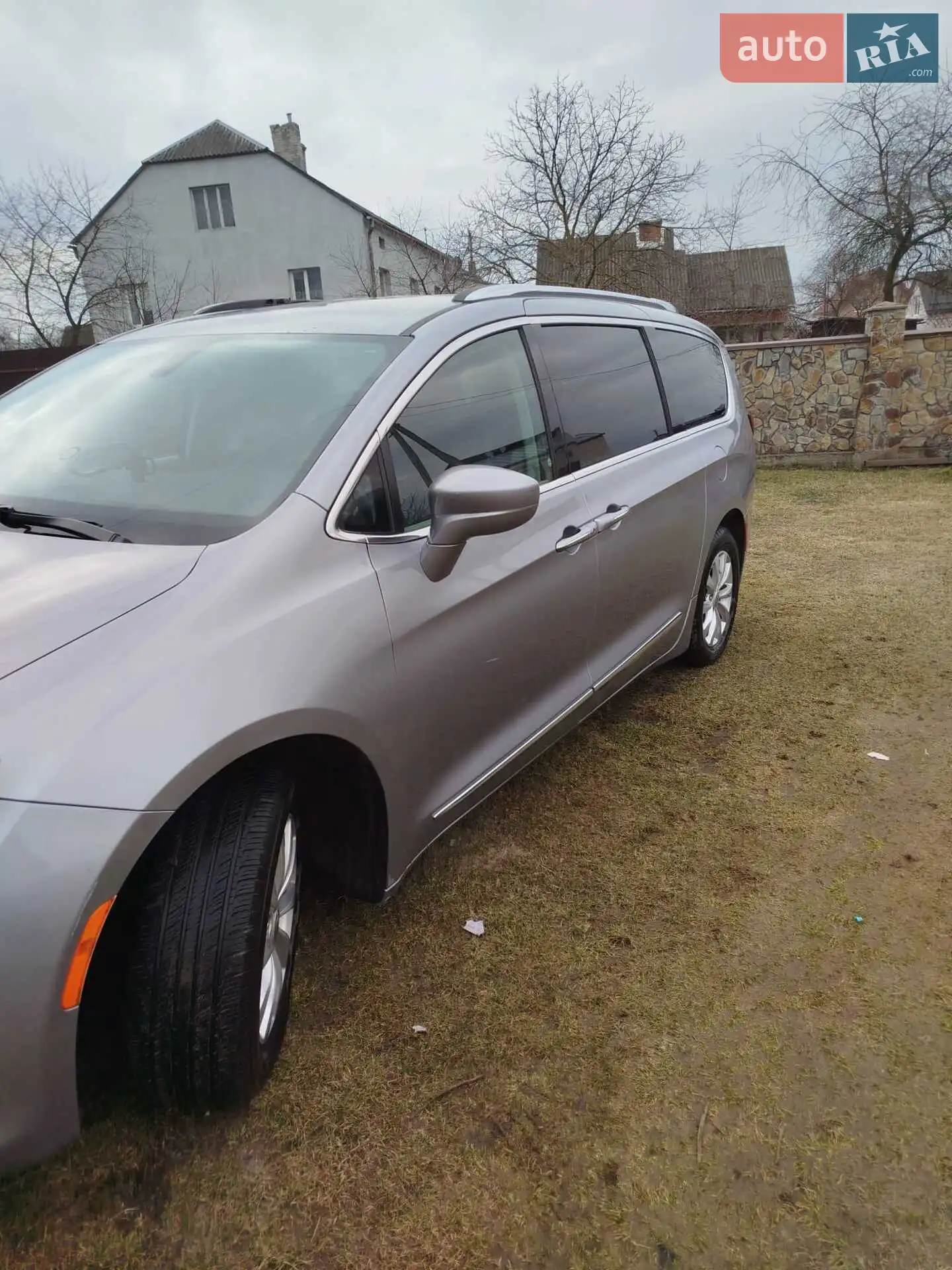 2017 Chrysler Pacifica - мініатюра 12