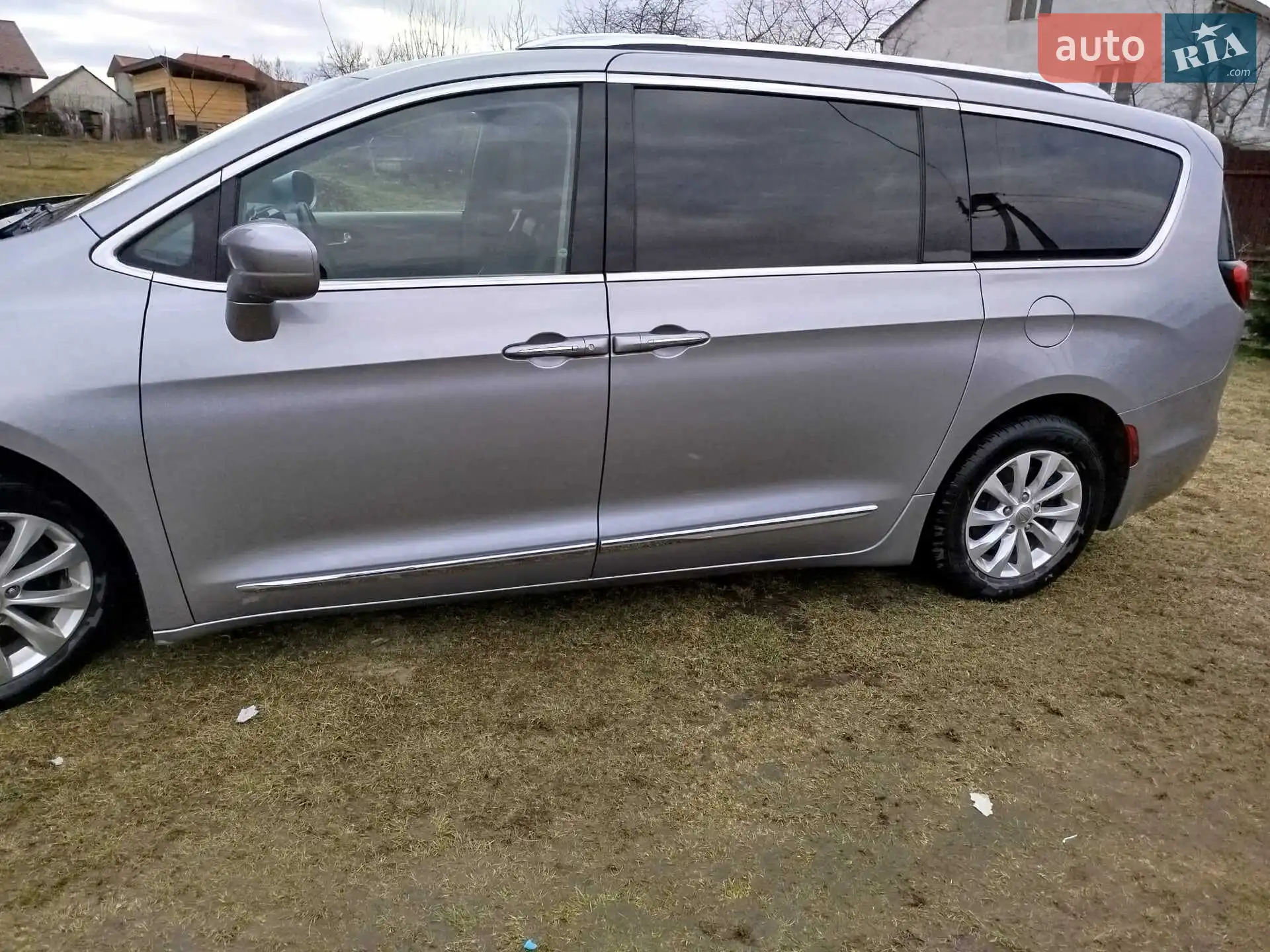 2017 Chrysler Pacifica - мініатюра 13