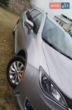 Мінівен Chrysler Pacifica 2017 в Львові