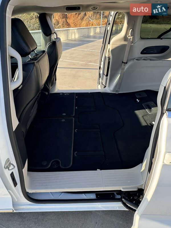 Минивэн Chrysler Pacifica 2019 в Одессе фото 10 Минивэн Chrysler Pacifica 2019 в Одессе
