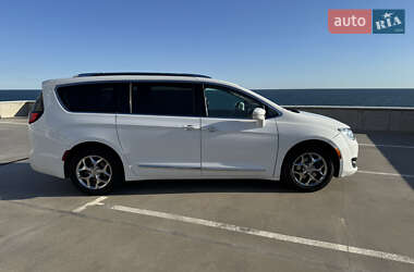 Минивэн Chrysler Pacifica 2019 в Одессе фото 4 Минивэн Chrysler Pacifica 2019 в Одессе