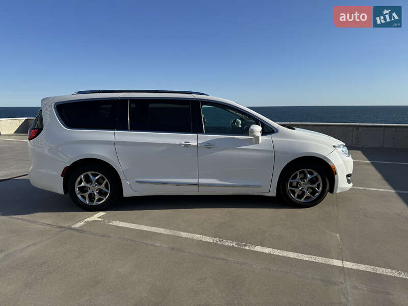 Минивэн Chrysler Pacifica 2019 в Одессе фото 4 Минивэн Chrysler Pacifica 2019 в Одессе