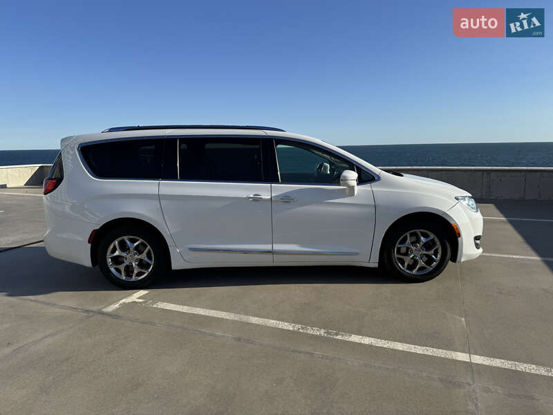Минивэн Chrysler Pacifica 2019 в Одессе фото 13 Минивэн Chrysler Pacifica 2019 в Одессе