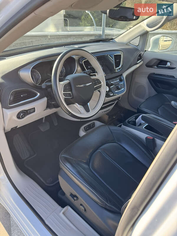 Минивэн Chrysler Pacifica 2019 в Одессе фото 16 Минивэн Chrysler Pacifica 2019 в Одессе