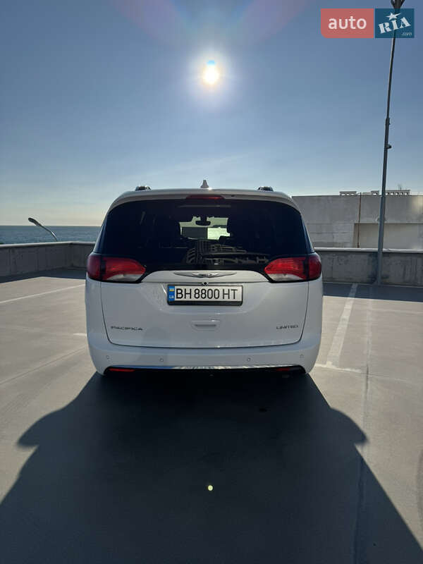 Минивэн Chrysler Pacifica 2019 в Одессе фото 11 Минивэн Chrysler Pacifica 2019 в Одессе