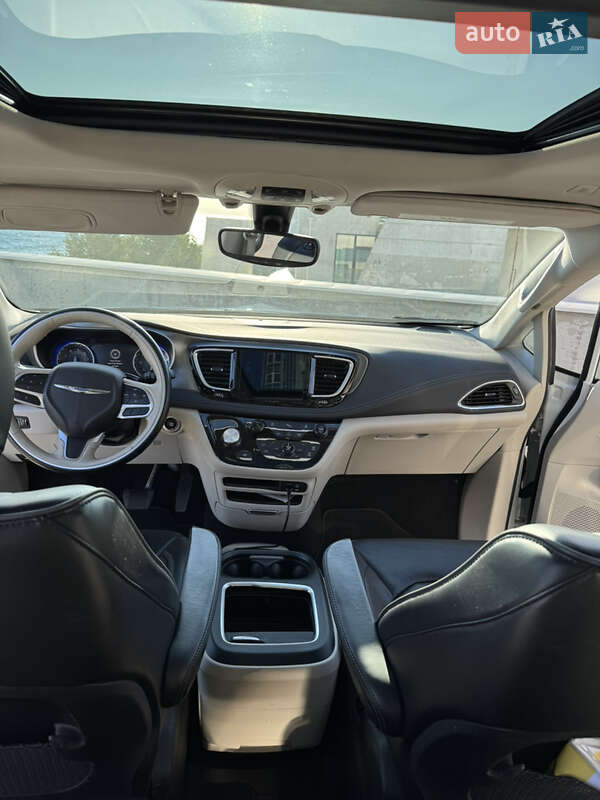 Минивэн Chrysler Pacifica 2019 в Одессе фото 20 Минивэн Chrysler Pacifica 2019 в Одессе