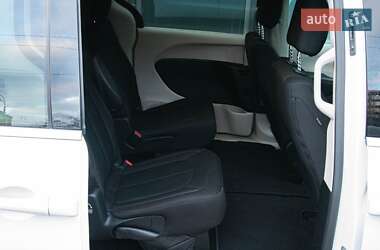 Минивэн Chrysler Pacifica 2017 в 