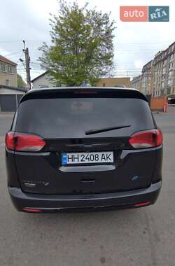 Минивэн Chrysler Pacifica 2020 в Одессе