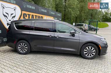 Позашляховик / Кросовер Chrysler Pacifica 2021 в 