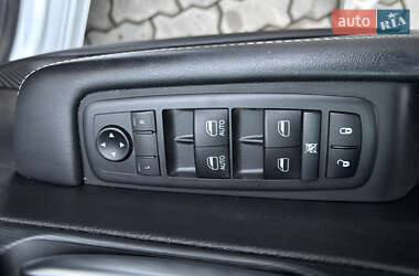 Мінівен Chrysler Pacifica 2020 в 