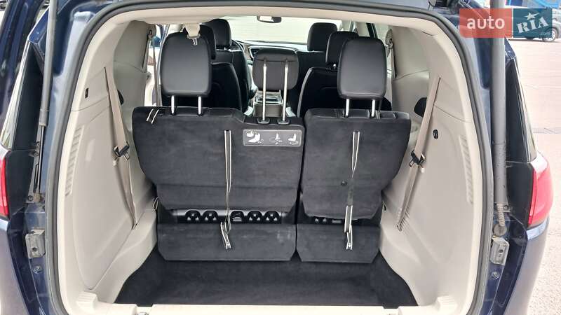 Мінівен Chrysler Pacifica 2018 в Рівному