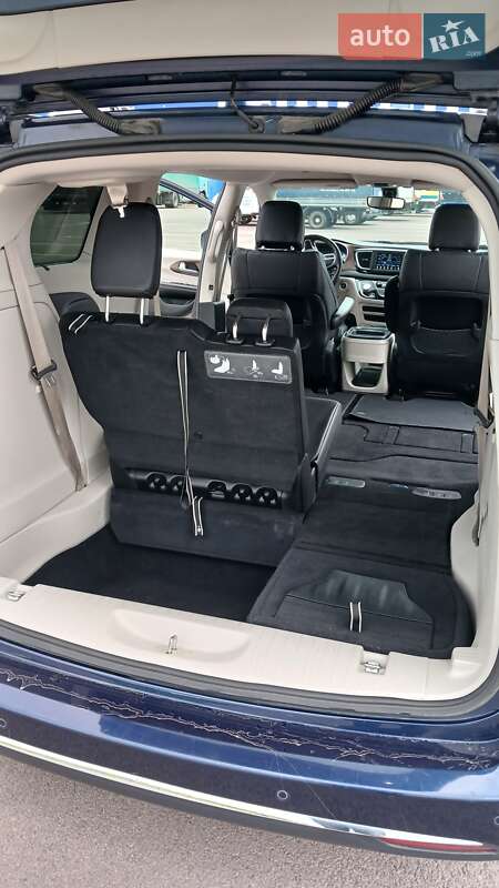 Мінівен Chrysler Pacifica 2018 в Рівному