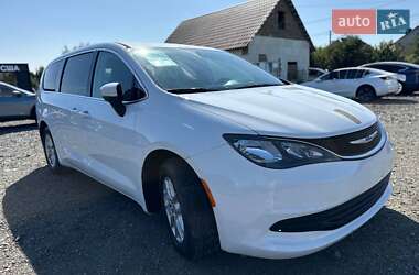 Минивэн Chrysler Pacifica 2017 в Луцке