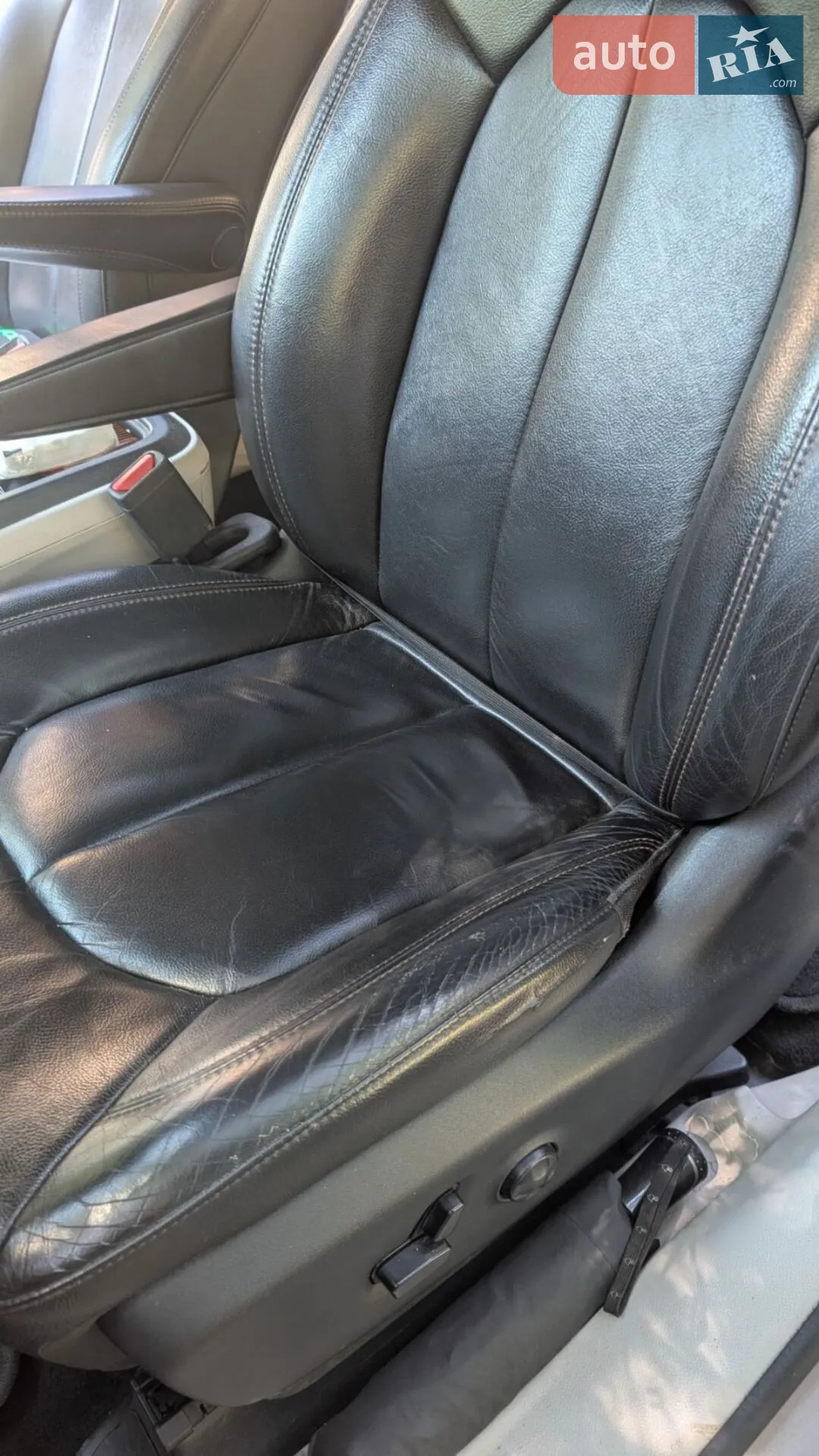 2017 Chrysler Pacifica - мініатюра 11