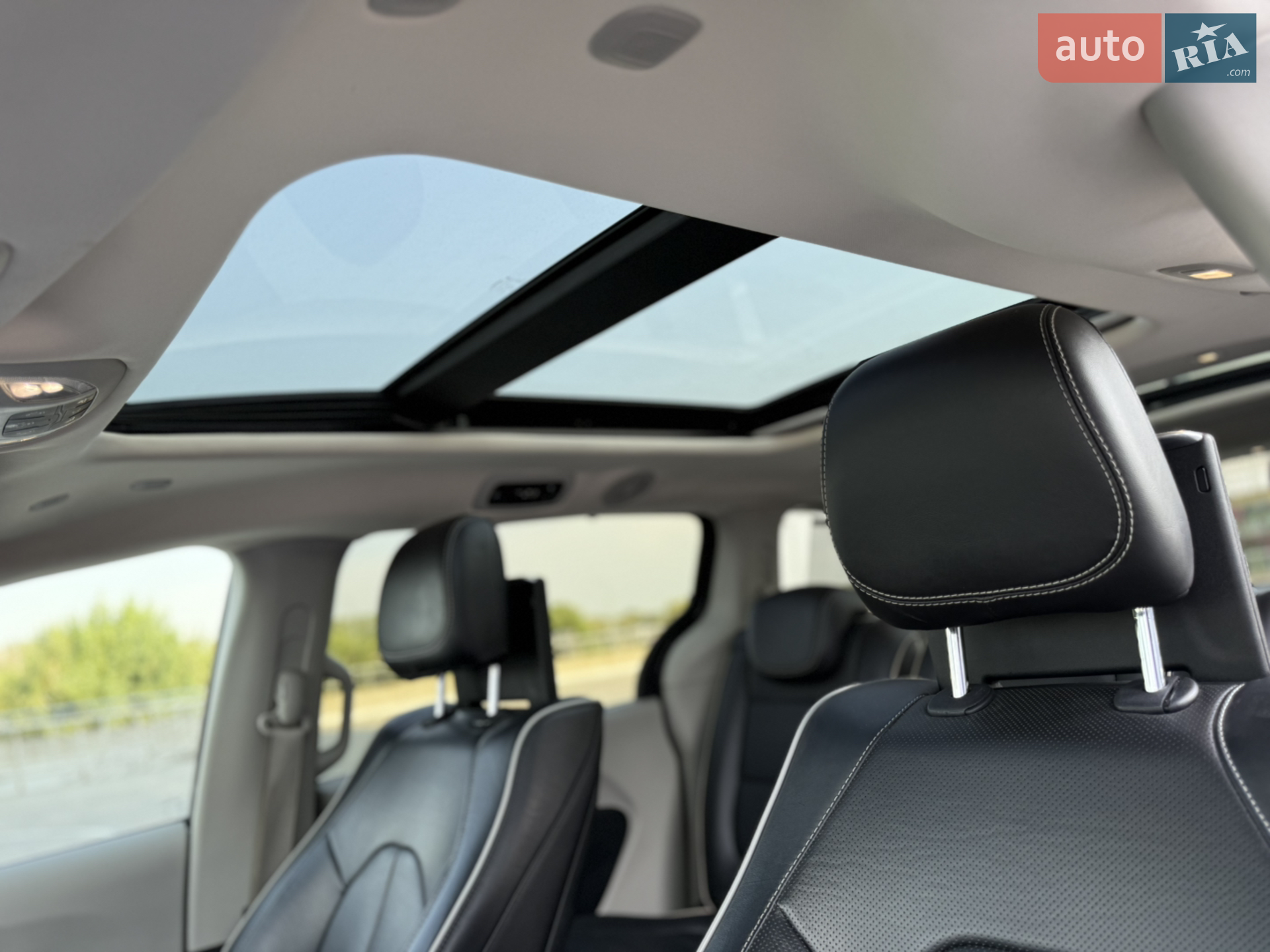 2020 Chrysler Pacifica - мініатюра 21