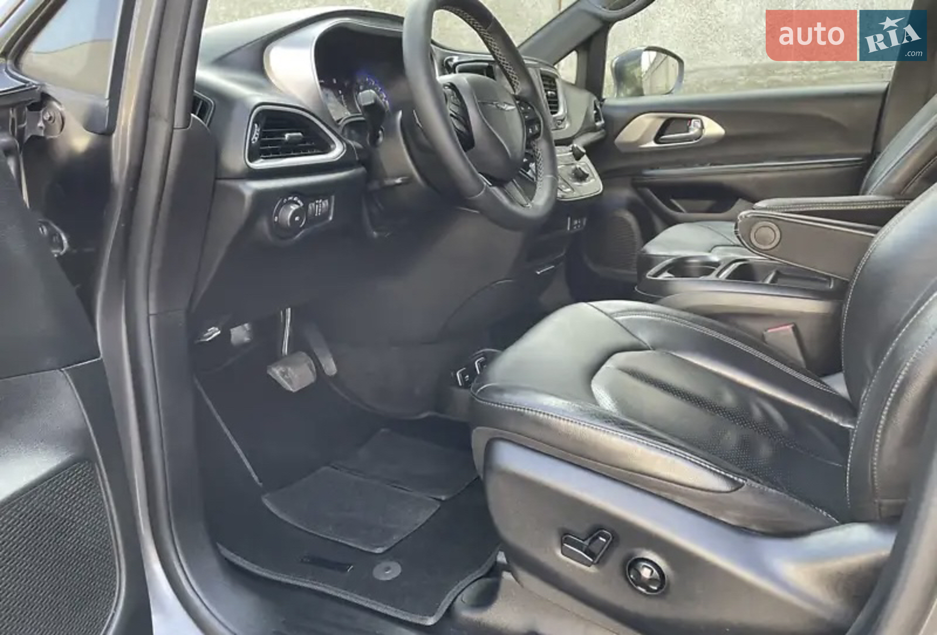 2019 Chrysler Pacifica - мініатюра 5