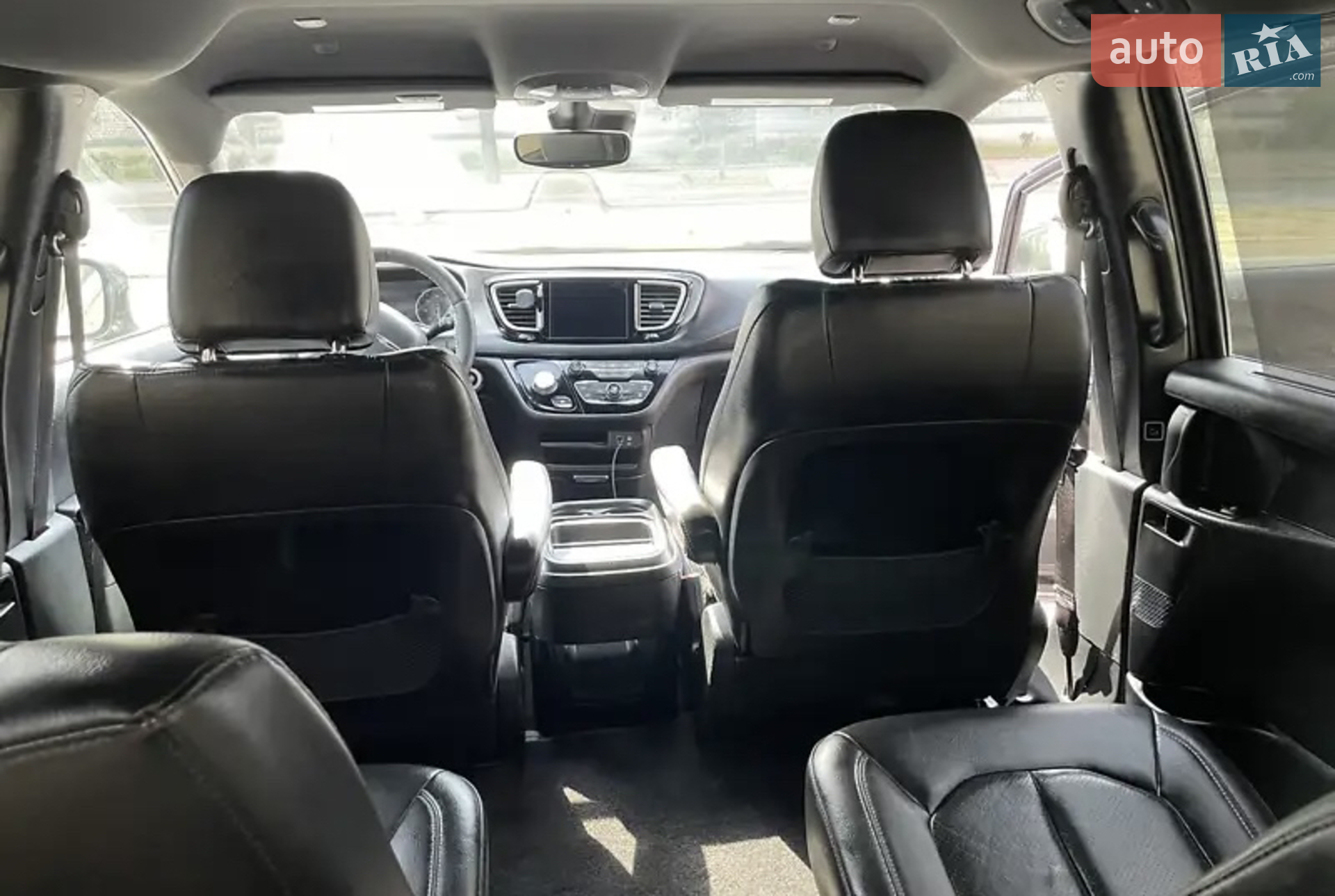 2019 Chrysler Pacifica - мініатюра 9