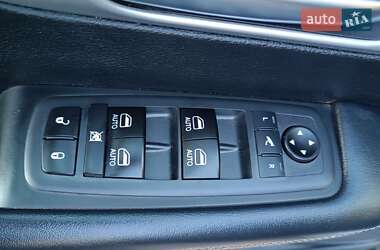 Минивэн Chrysler Pacifica 2019 в 