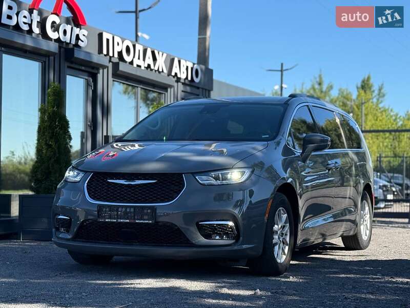 Мінівен Chrysler Pacifica 2022 в Львові