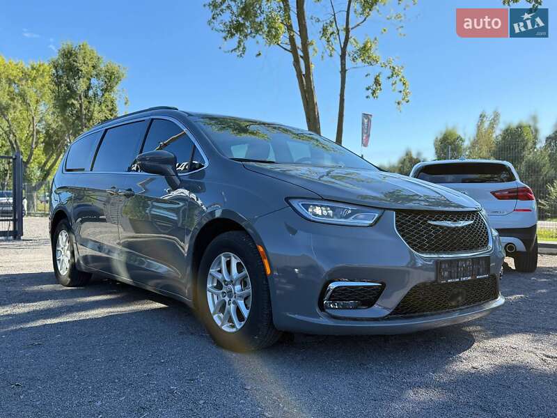 Мінівен Chrysler Pacifica 2022 в Львові