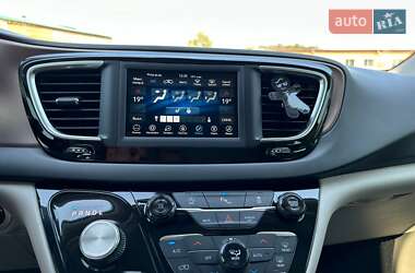 Универсал Chrysler Pacifica 2018 в 