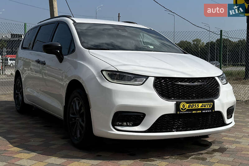 Chrysler Pacifica 2020