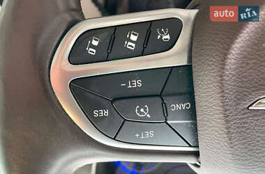 Минивэн Chrysler Pacifica 2017 в 