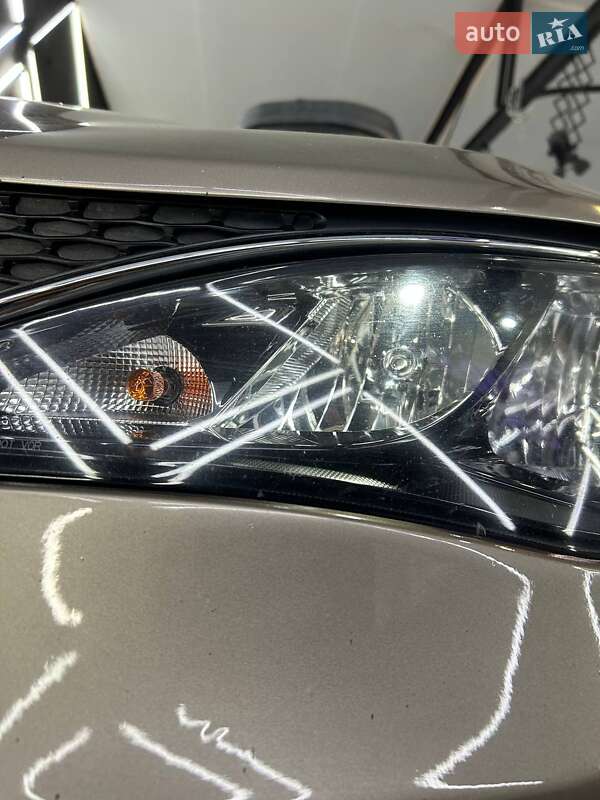 Минивэн Chrysler Pacifica 2017 в Киеве фото 36 Минивэн Chrysler Pacifica 2017 в Киеве