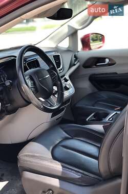 Универсал Chrysler Pacifica 2017 в 