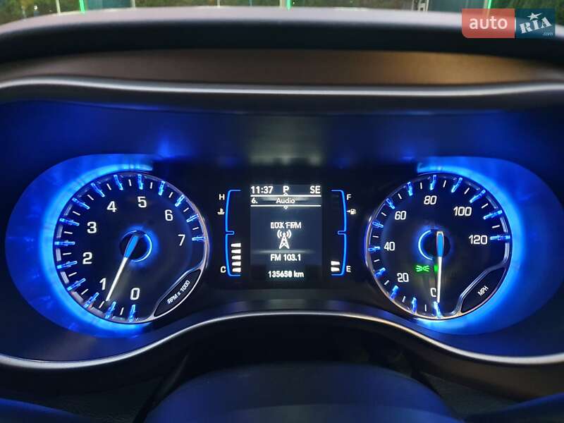 Мінівен Chrysler Pacifica 2020 в Києві