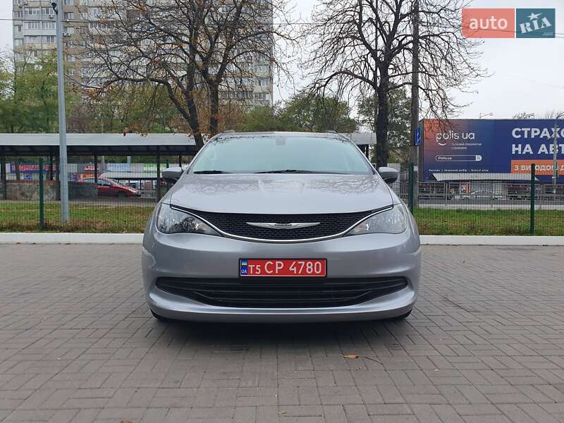 Мінівен Chrysler Pacifica 2021 в Києві фото 21 Мінівен Chrysler Pacifica 2021 в Києві