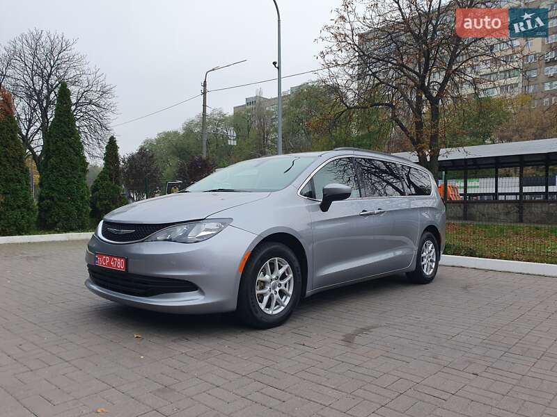 Мінівен Chrysler Pacifica 2021 в Києві фото 24 Мінівен Chrysler Pacifica 2021 в Києві