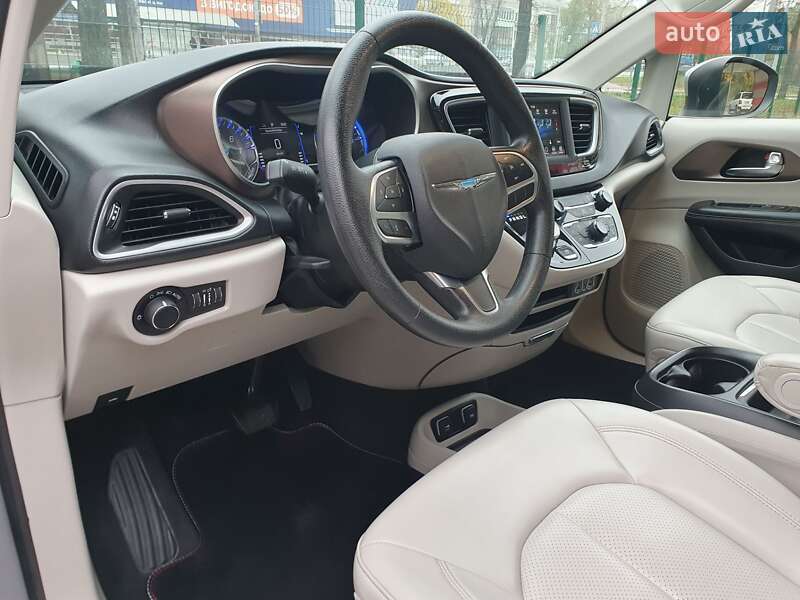 Мінівен Chrysler Pacifica 2021 в Києві фото 31 Мінівен Chrysler Pacifica 2021 в Києві